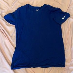 The Nike tee size S